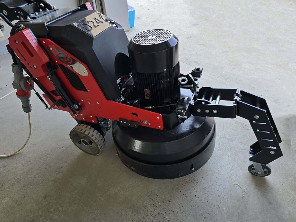 Zdalnie sterowana szlifierka planetarna do szlifowania betonu Diamtol D24 662kg - obrazek 5