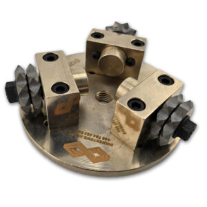 Groszkownik do umiarkowanego młoteczkowania betonu na szlifierkę kątową